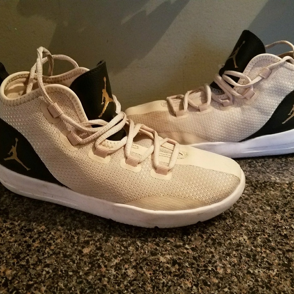 Michael Jordan reveal gb big boys sneakers 6.5